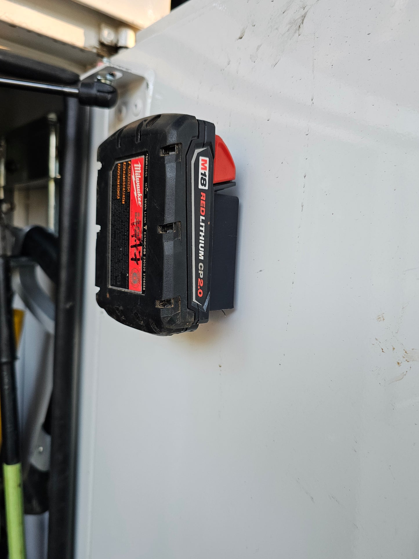 Milwaukee M18 Magnetic Battery Holder