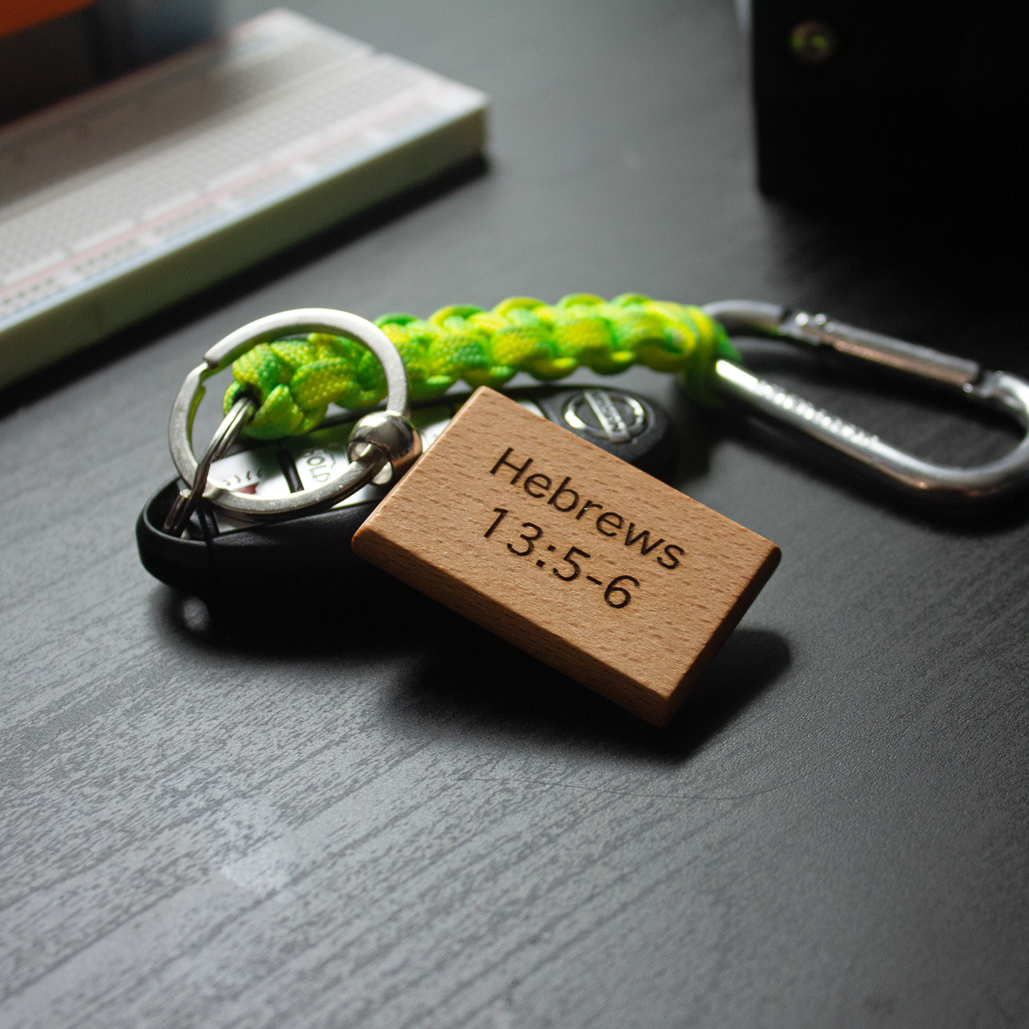 Hebrews 13:5-6 Verse Keychain